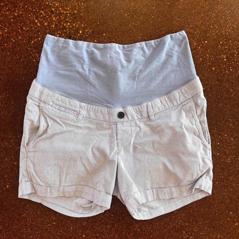 H&M Mama pregnancy summer shorts